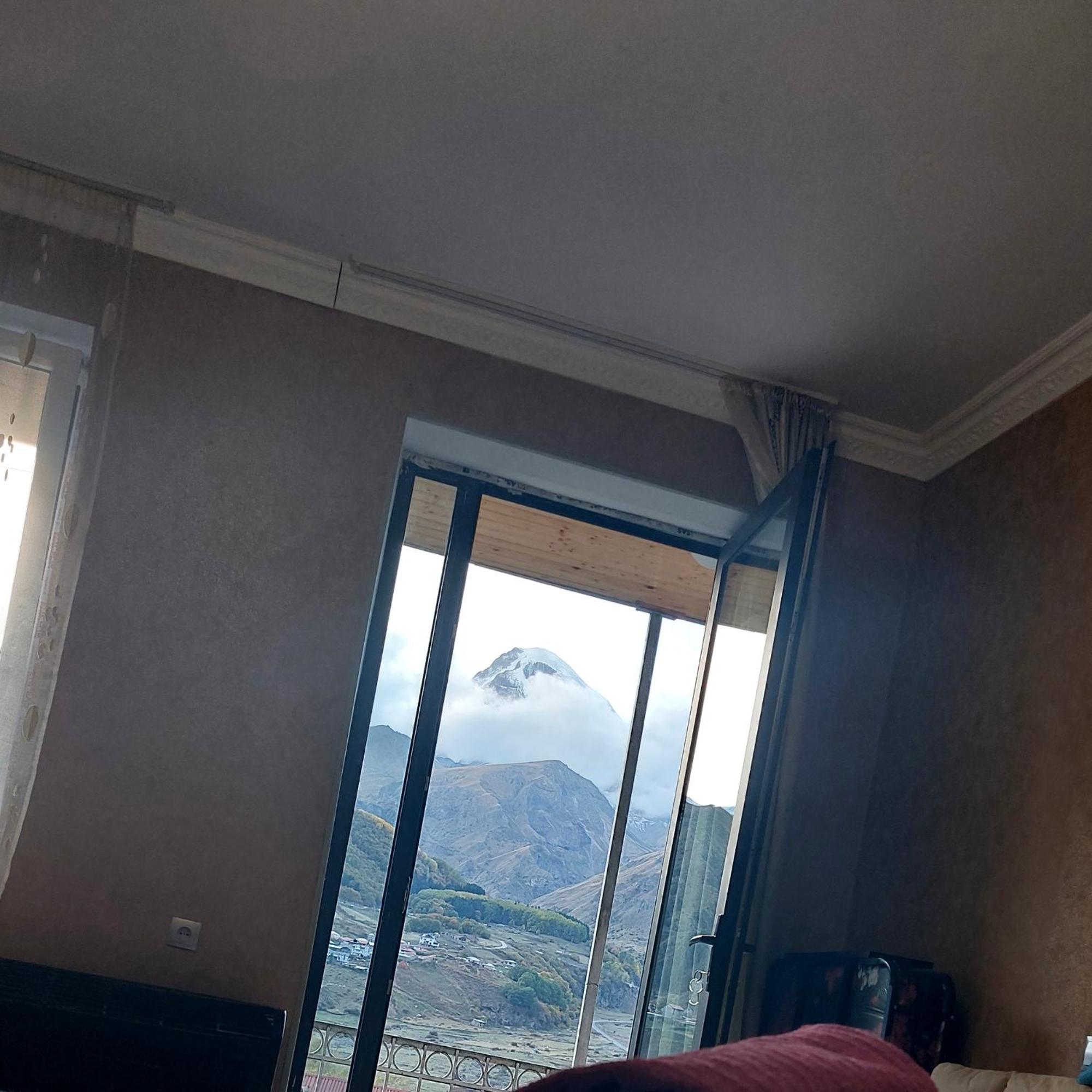The White House Otel Kazbegi Oda fotoğraf