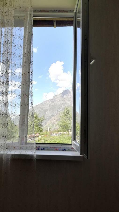 The White House Otel Kazbegi Oda fotoğraf